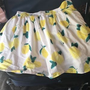 Cynthia lemon size 12 skirt